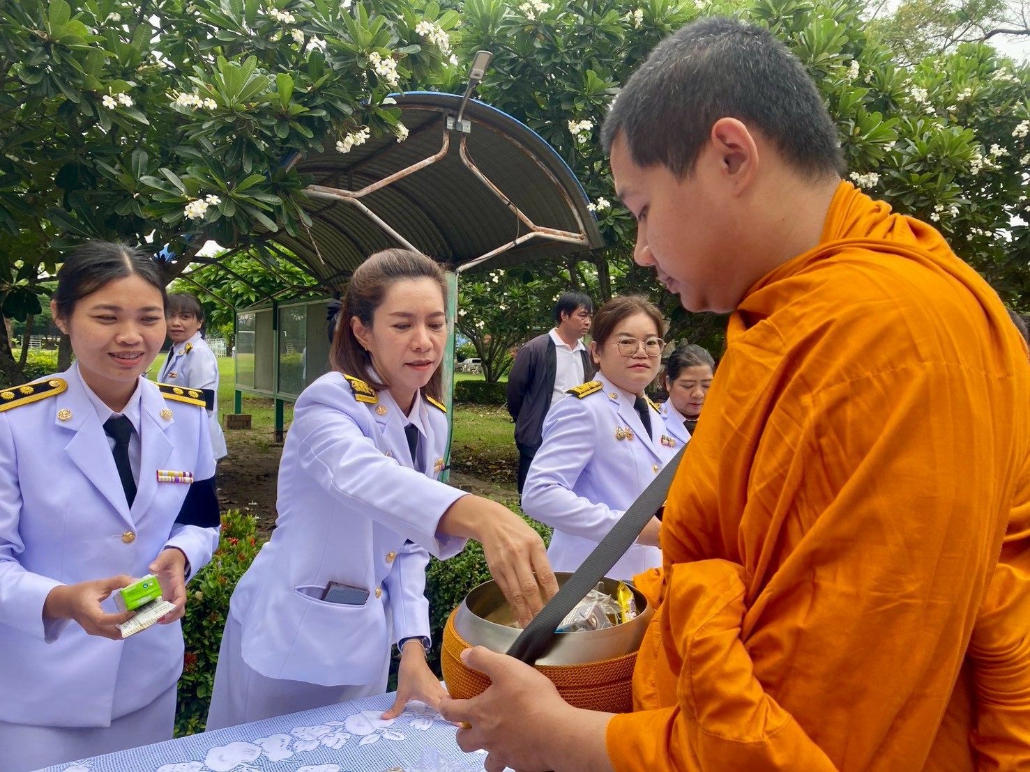 title - สำนักงานการปฏิรูปที่ดินจังหวัดเพชรบูรณ์เข้าร่วมประกอบพิธีทางศาสนา 3 ศาสนา ถวายพระราชกุศล และถวายสัตย์ปฏิญาณเพื่อเป็นข้าราชการที่ดีและพลังของแผ่นดิน เนื่องในโอกาสวันเฉลิมพระชนมพรรษา พระบาทสมเด็จพระเจ้าอยู่หัว 28 กรกฎาคม 2569